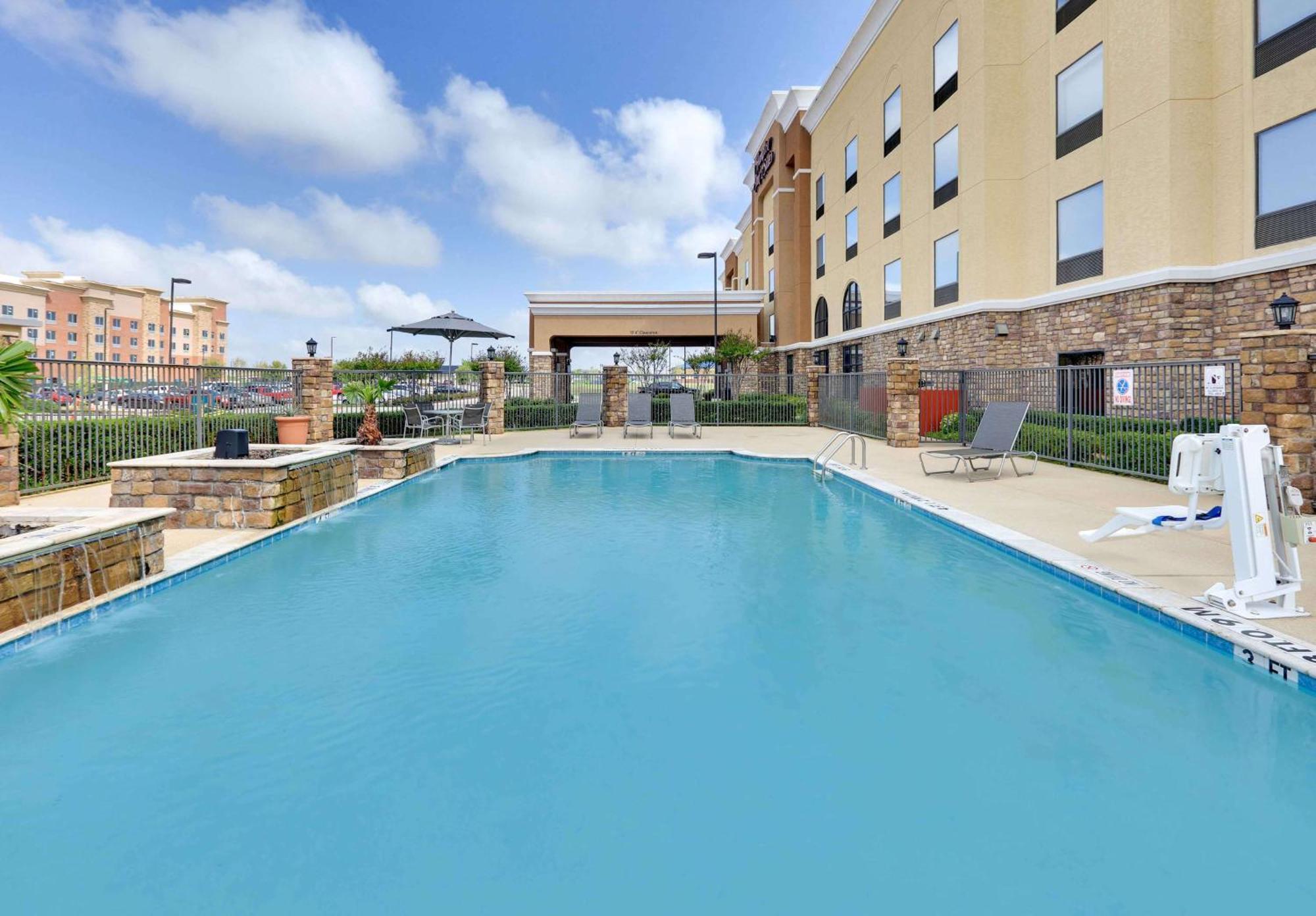 Hampton Inn & Suites Dallas-Arlington-South Zewnętrze zdjęcie
